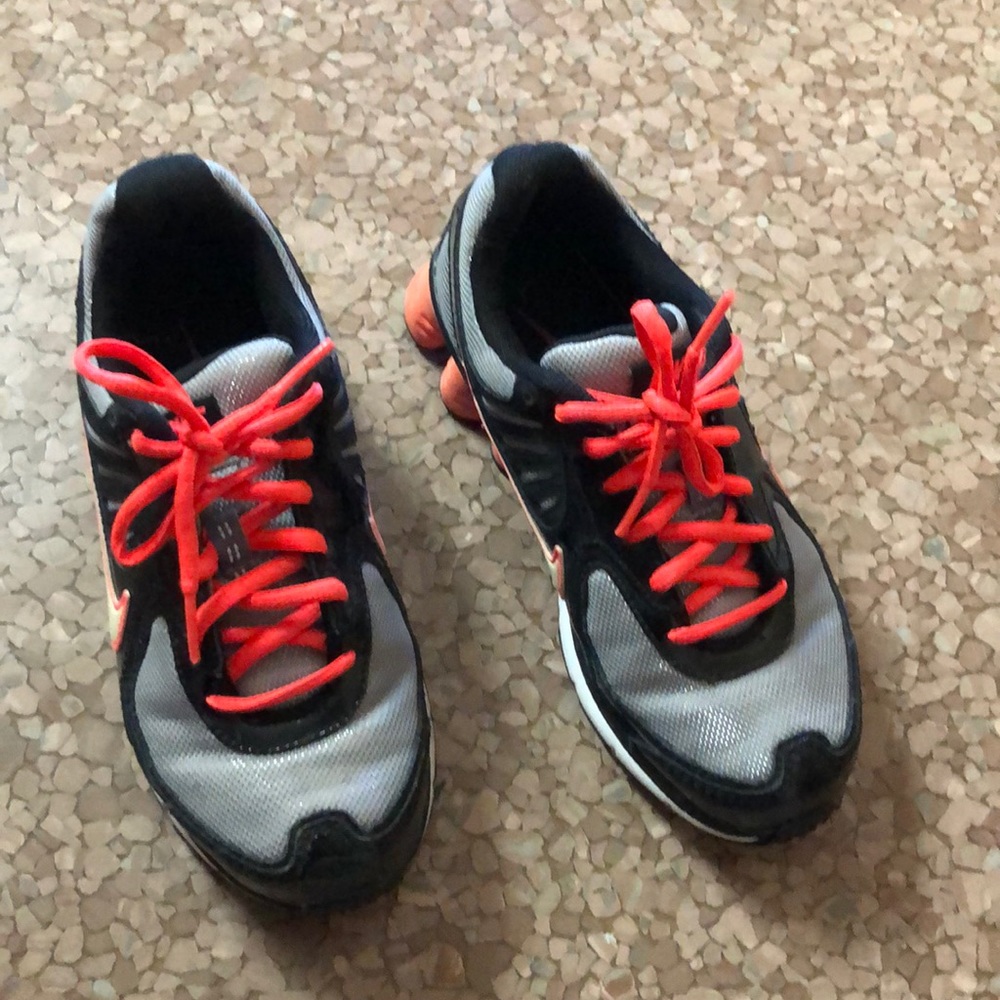 Nike shocks - Picture 2 of 4
